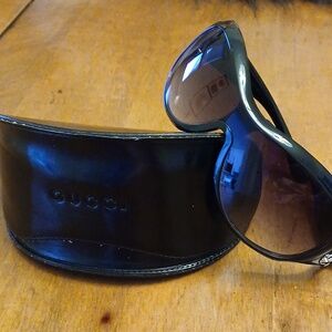 Gucci Black Oversized Women's Sunglasses with Dark Lenses